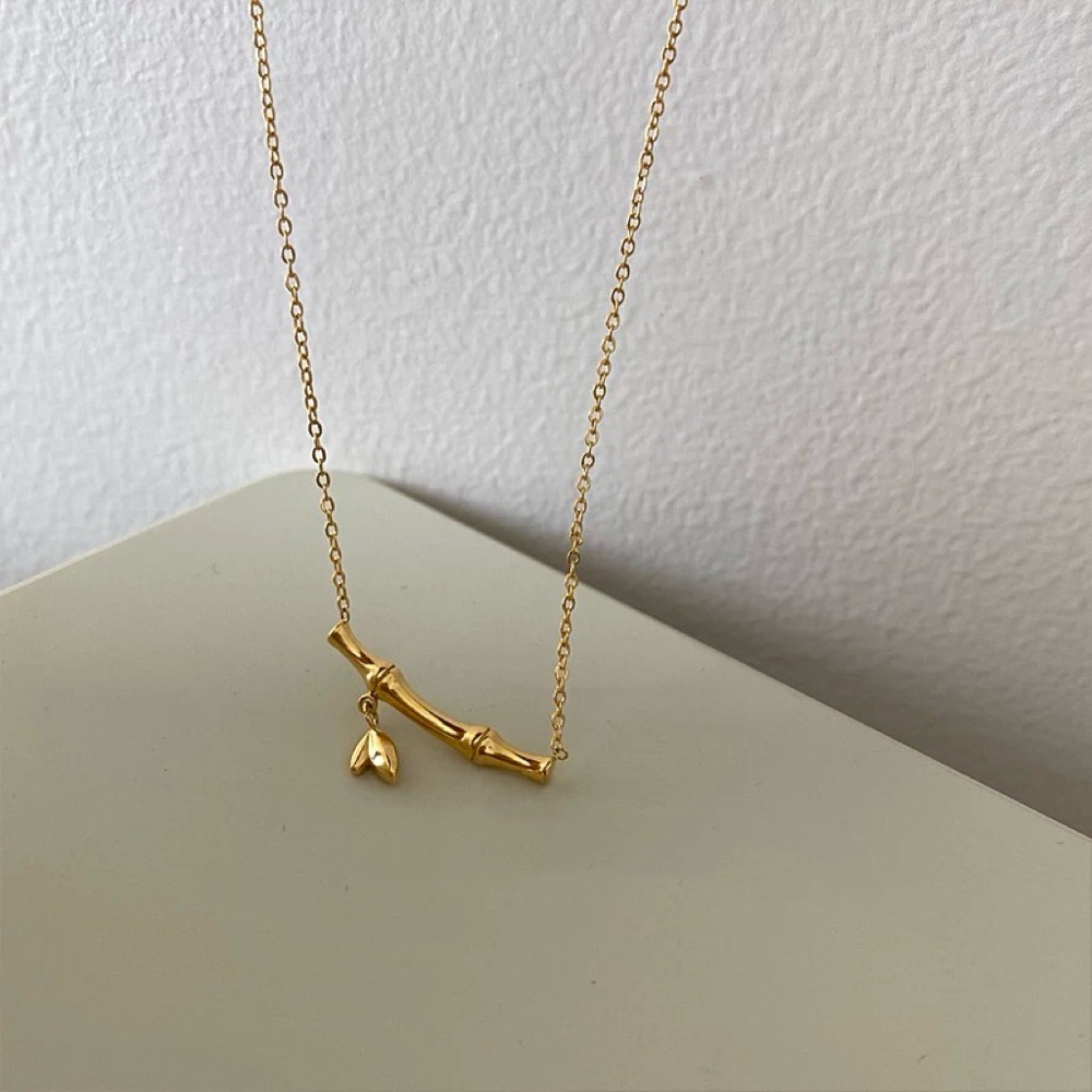 Elegant Gold Bamboo Pendant Necklace